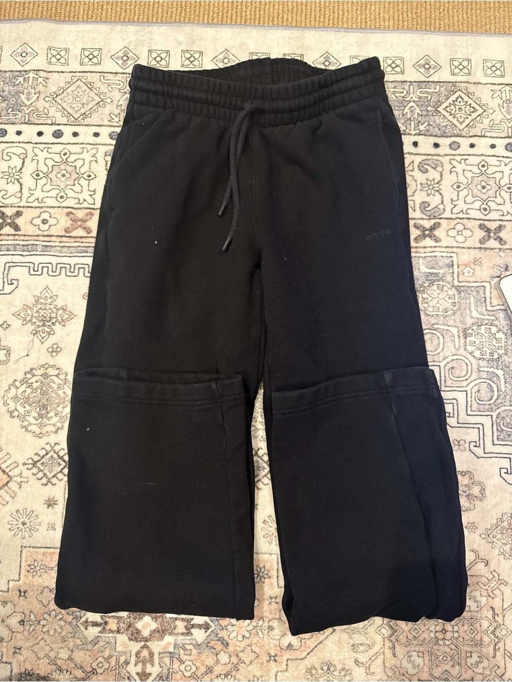 Aritzia Kids Black Sweat Joggers with Drawstring